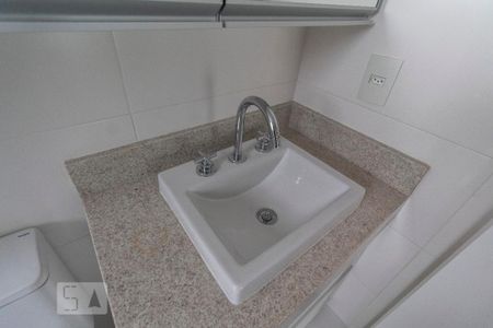 Apartamento para alugar com 102m², 2 quartos e 2 vagas Apartamento para alugar com 102m², 2 quartos e 2 vagasBanheiro Corredor