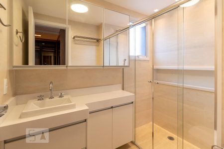 Banheiro Suíte de apartamento para alugar com 2 quartos, 102m² em Pinheiros, São Paulo