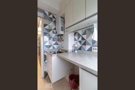 Área de Serviço de apartamento para alugar com 2 quartos, 102m² em Pinheiros, São Paulo