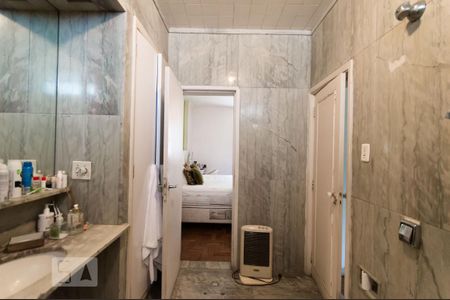 Apartamento à venda com 480m², 4 quartos e sem vagaBanheiro da Suíte 1