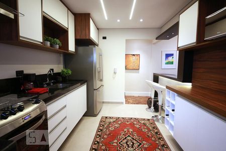 Cozinha de apartamento para alugar com 2 quartos, 75m² em Brooklin Paulista, São Paulo