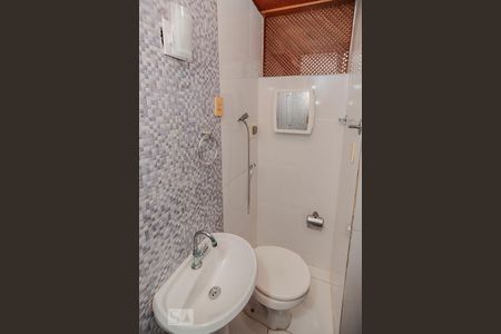 Apartamento à venda com 75m², 3 quartos e sem vaga Apartamento à venda com 75m², 3 quartos e sem vagaBanheiro Suíte