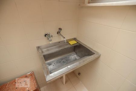 Apartamento à venda com 75m², 3 quartos e sem vaga Apartamento à venda com 75m², 3 quartos e sem vagaÁrea de Seviço