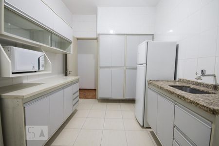Cozinha de apartamento para alugar com 3 quartos, 90m² em Bom Retiro, São Paulo