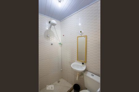 Banheiro Social de kitnet/studio para alugar com 1 quarto, 35m² em Icaraí, Niterói