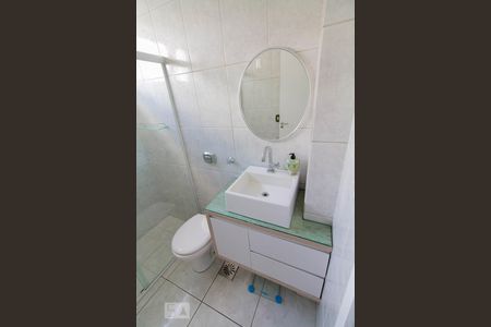 Apartamento para alugar com 72m², 2 quartos e sem vaga Apartamento para alugar com 72m², 2 quartos e sem vagaBanheiro