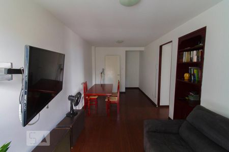 Apartamento para alugar com 72m², 2 quartos e sem vaga Apartamento para alugar com 72m², 2 quartos e sem vagaSala