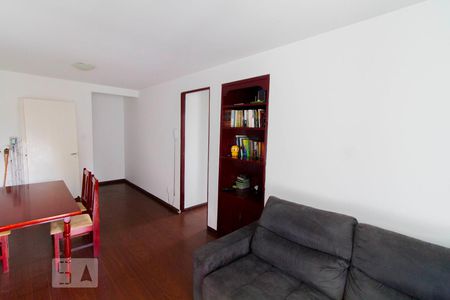 Apartamento para alugar com 72m², 2 quartos e sem vaga Apartamento para alugar com 72m², 2 quartos e sem vagaSala