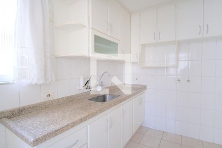Apartamento à venda com 70m², 2 quartos e sem vagaCozinha