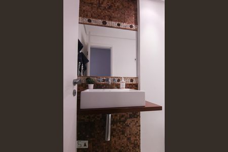 Lavabo de apartamento para alugar com 3 quartos, 154m² em Vila Ipojuca, São Paulo