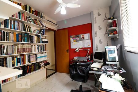 Escritório de apartamento para alugar com 3 quartos, 110m² em Setor Bueno, Goiânia