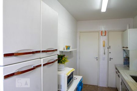 Apartamento para alugar com 100m², 3 quartos e 1 vaga Apartamento para alugar com 100m², 3 quartos e 1 vagaCozinha