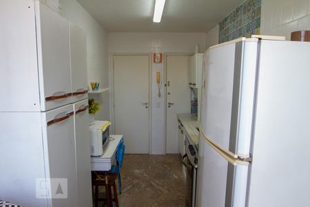Apartamento para alugar com 100m², 3 quartos e 1 vaga Apartamento para alugar com 100m², 3 quartos e 1 vagaCozinha
