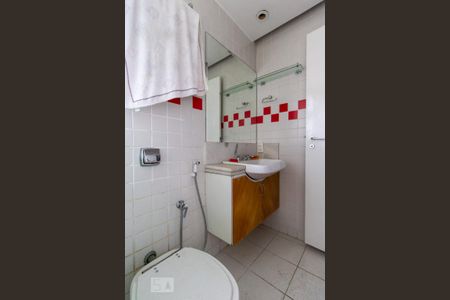 Apartamento para alugar com 88m², 2 quartos e 1 vaga Apartamento para alugar com 88m², 2 quartos e 1 vagaBanheiro Corredor