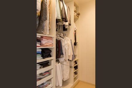 Apartamento à venda com 156m², 5 quartos e 3 vagasCloset do quarto 1
