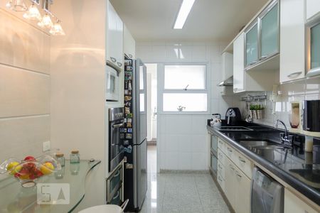 Apartamento à venda com 156m², 5 quartos e 3 vagasCozinha