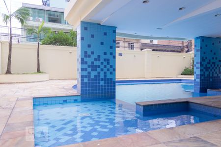 Apartamento à venda com 156m², 5 quartos e 3 vagasÁrea comum - Piscina