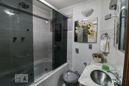 Banheiro da Suíte de apartamento à venda com 3 quartos, 90m² em Aclimação, São Paulo