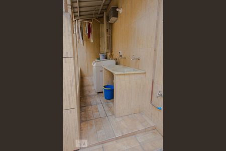 Casa à venda com 280m², 5 quartos e 4 vagasÁrea de Serviço