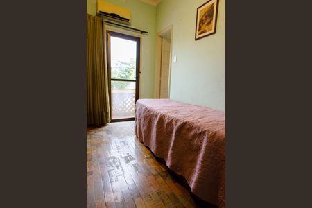 Casa à venda com 280m², 5 quartos e 4 vagasQuarto 2