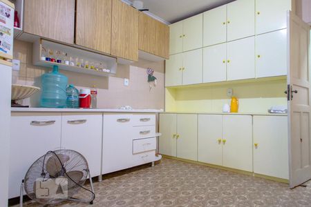 Casa à venda com 280m², 5 quartos e 4 vagasCozinha