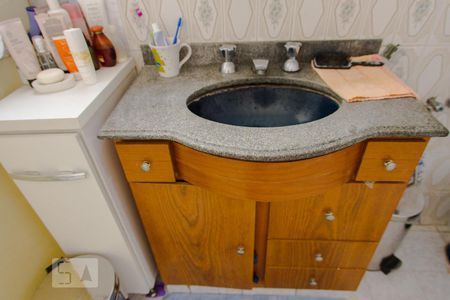 Casa à venda com 280m², 5 quartos e 4 vagasBanheiro