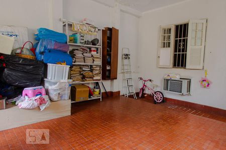 Casa à venda com 280m², 5 quartos e 4 vagasSalão