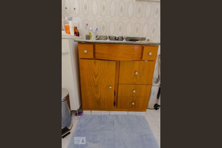 Casa à venda com 280m², 5 quartos e 4 vagasBanheiro