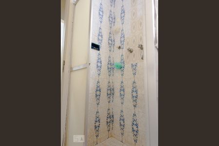 Casa à venda com 280m², 5 quartos e 4 vagasBanheiro 