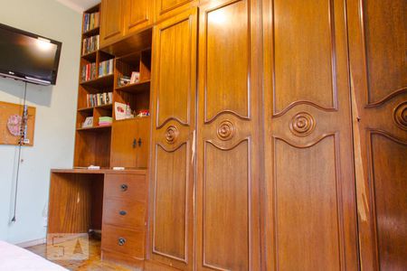 Casa à venda com 280m², 5 quartos e 4 vagasQuarto 2