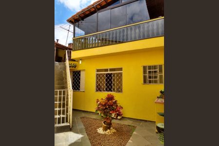 Casa à venda com 125m², 2 quartos e 3 vagas Casa à venda com 125m², 2 quartos e 3 vagasÁrea Externa