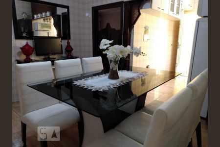 Casa à venda com 125m², 2 quartos e 3 vagas Casa à venda com 125m², 2 quartos e 3 vagasSala de Jantar
