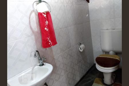 Casa à venda com 125m², 2 quartos e 3 vagas Casa à venda com 125m², 2 quartos e 3 vagasLavabo