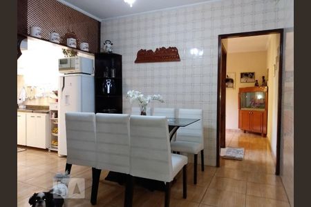 Casa à venda com 125m², 2 quartos e 3 vagas Casa à venda com 125m², 2 quartos e 3 vagasSala de Jantar