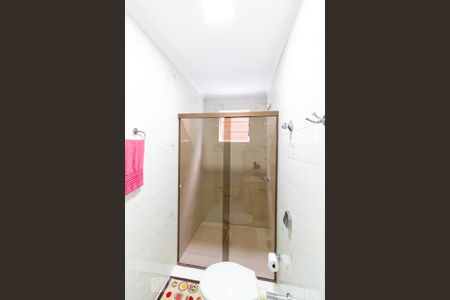 Casa à venda com 216m², 4 quartos e 3 vagas Casa à venda com 216m², 4 quartos e 3 vagasBanheiro 2