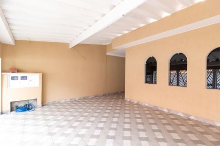 Garagem de casa à venda com 4 quartos, 216m² em Parque Marajoara, Santo André