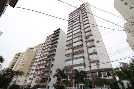 Studio para alugar com 35m², 1 quarto e 1 vaga Studio para alugar com 35m², 1 quarto e 1 vagaFachada