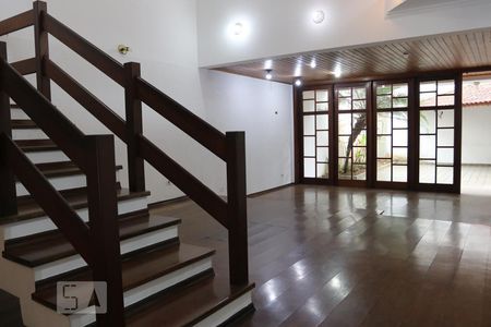 Casa à venda com 4 quartos, 360m² em Jardim do Mar, São Bernardo do Campo