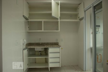 Apartamento para alugar com 43m², 1 quarto e 1 vaga Apartamento para alugar com 43m², 1 quarto e 1 vagaCozinha - Armários