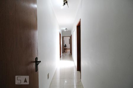 Casa para alugar com 360m², 4 quartos e 10 vagasCorredor