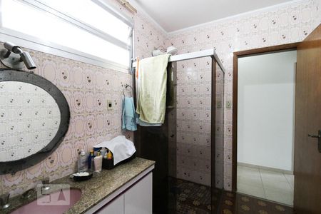 Casa para alugar com 360m², 4 quartos e 10 vagasBanheiro
