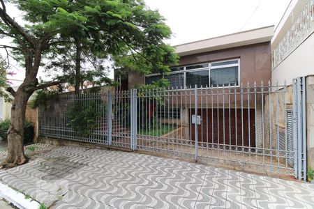 Casa para alugar com 360m², 4 quartos e 10 vagasFachada