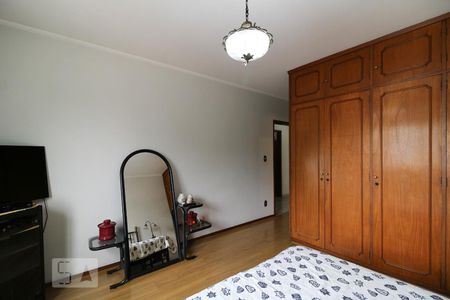 Casa para alugar com 360m², 4 quartos e 10 vagasSuíte