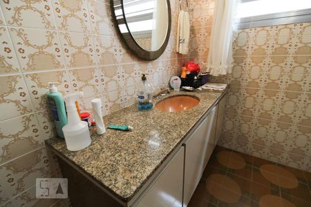Casa para alugar com 360m², 4 quartos e 10 vagasBanheiro da Suíte