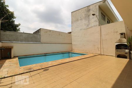Casa para alugar com 360m², 4 quartos e 10 vagasÁrea Externa - Piscina