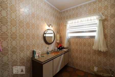 Casa para alugar com 360m², 4 quartos e 10 vagasBanheiro da Suíte