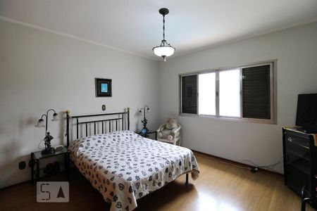 Casa para alugar com 360m², 4 quartos e 10 vagasSuíte
