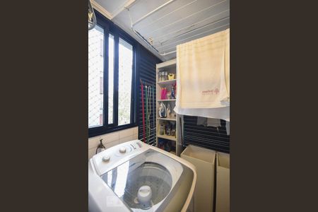Área de Serviço de apartamento para alugar com 3 quartos, 156m² em Vila Suzana, São Paulo