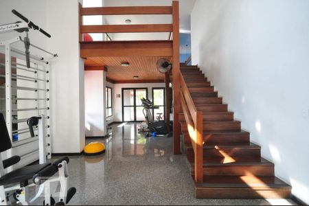 Academia de apartamento para alugar com 3 quartos, 156m² em Vila Suzana, São Paulo