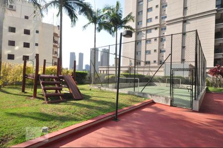 Quadra de apartamento para alugar com 3 quartos, 156m² em Vila Suzana, São Paulo